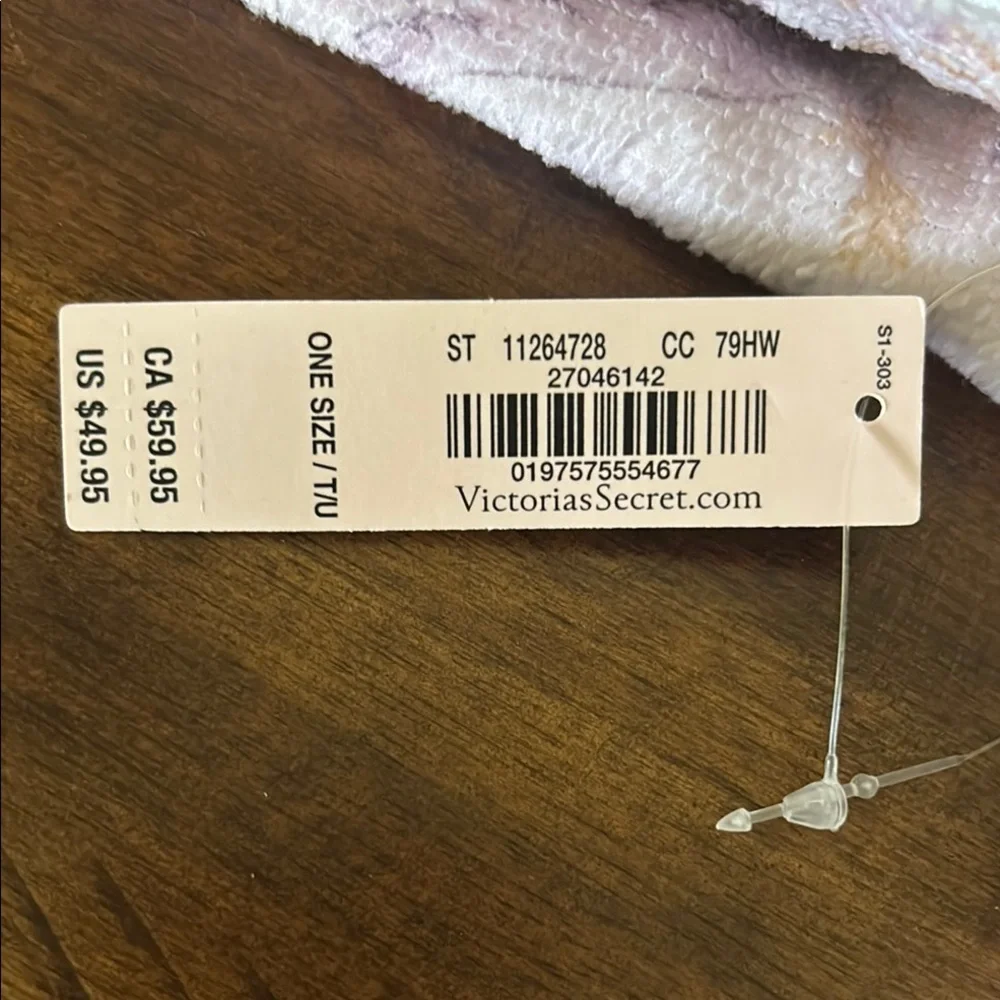 NWT Victoria's Secret Packable Beach Towel